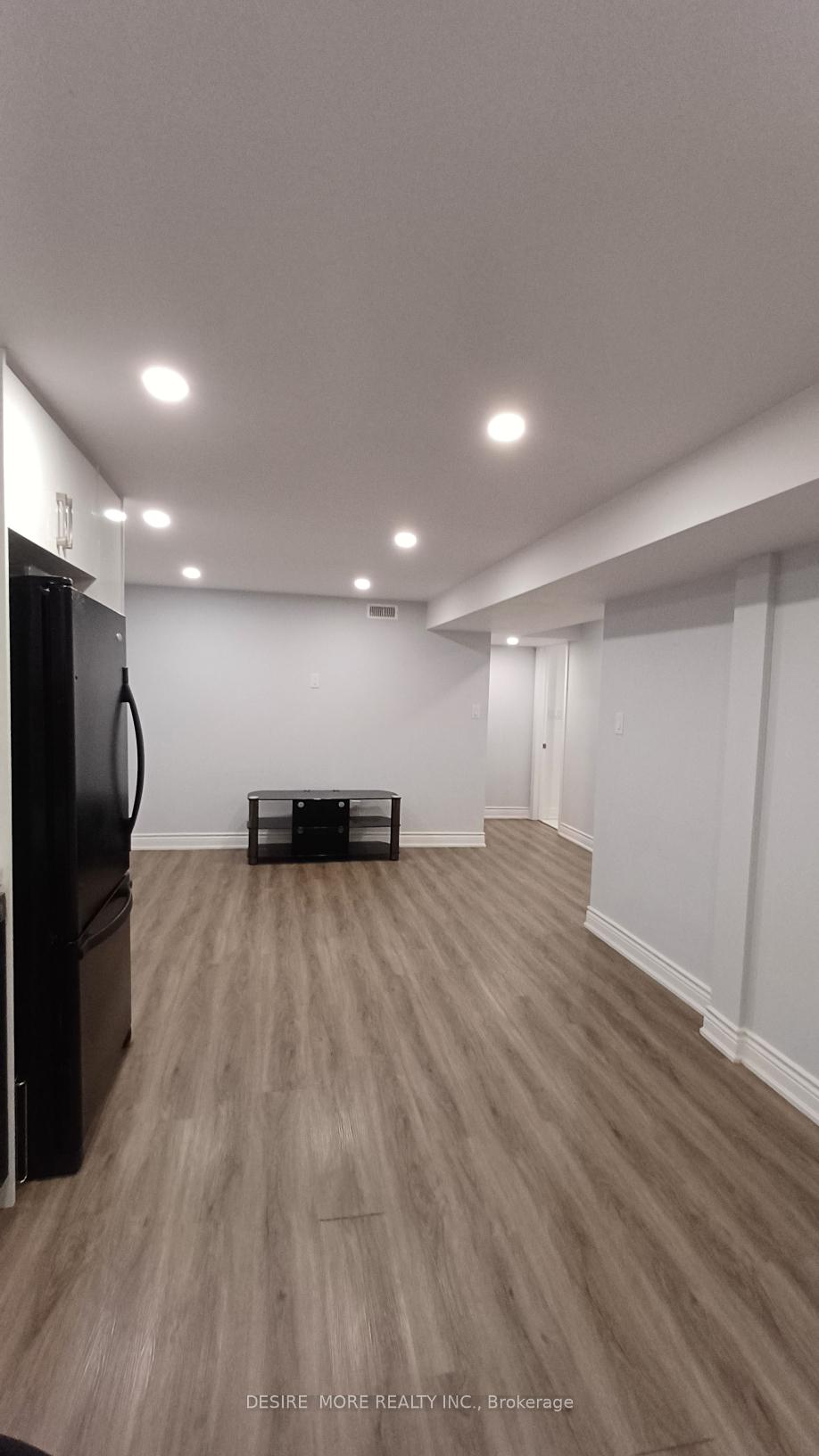 Photo 22 of 56 Tandian Court E, Vaughan, West Woodbridge — HOMEH