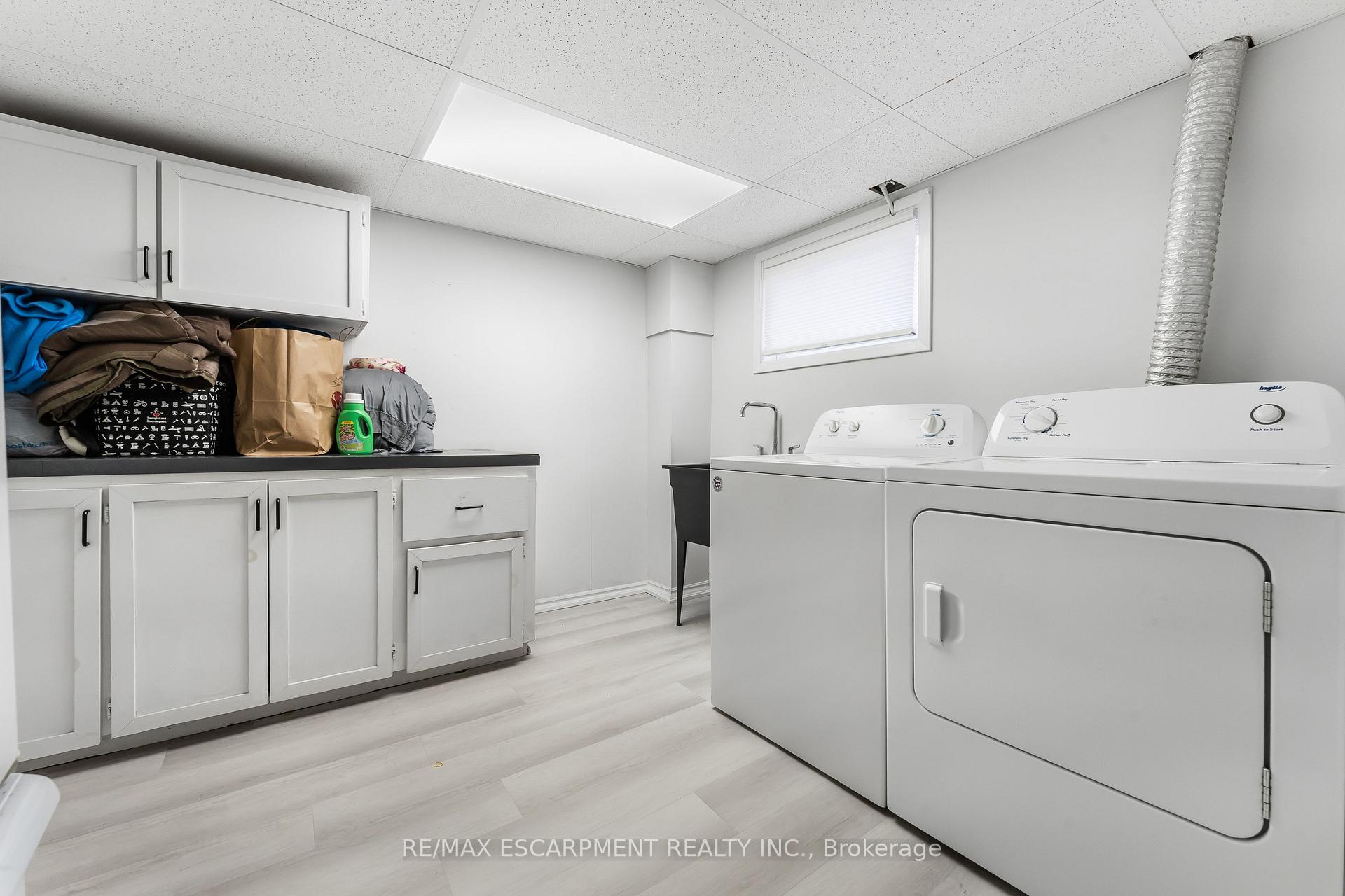 Photo 27 of 437 Niagara Street, Welland, Prince Charles — HOMEH