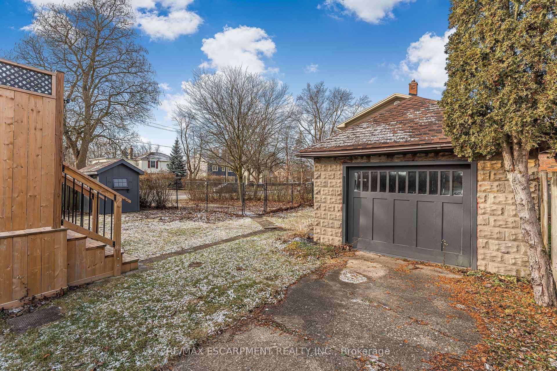 Photo 31 of 437 Niagara Street, Welland, Prince Charles — HOMEH