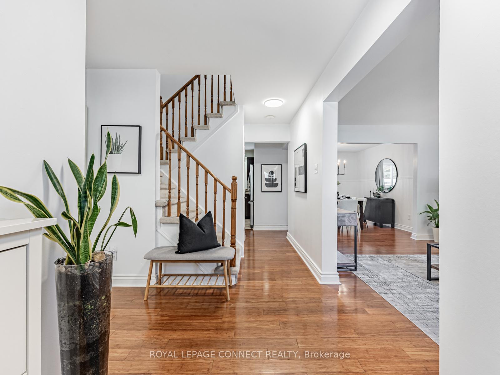 Photo 5 of 44 Regency Crescent, Whitby, Downtown Whitby — HOMEH