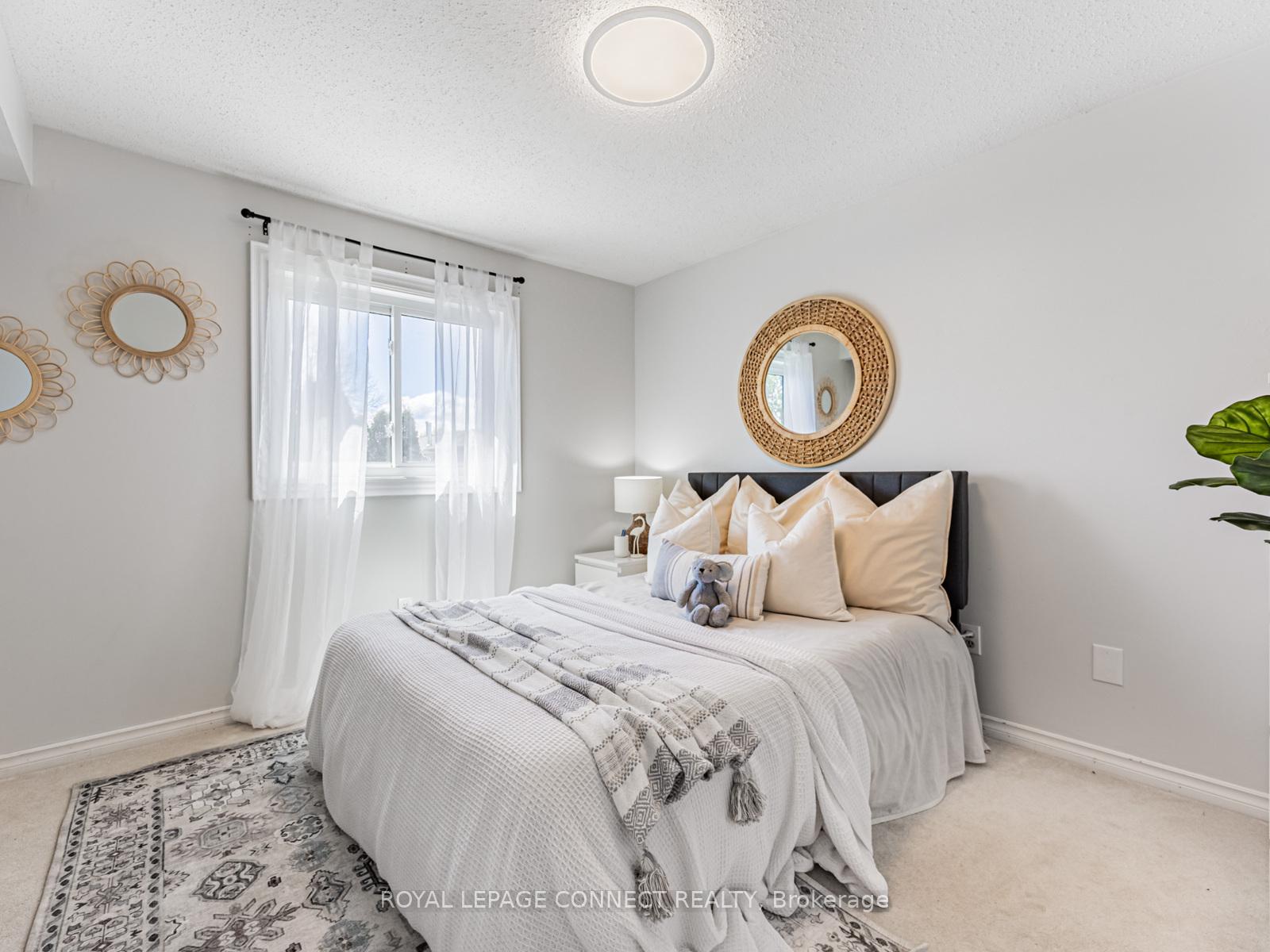 Photo 25 of 44 Regency Crescent, Whitby, Downtown Whitby — HOMEH