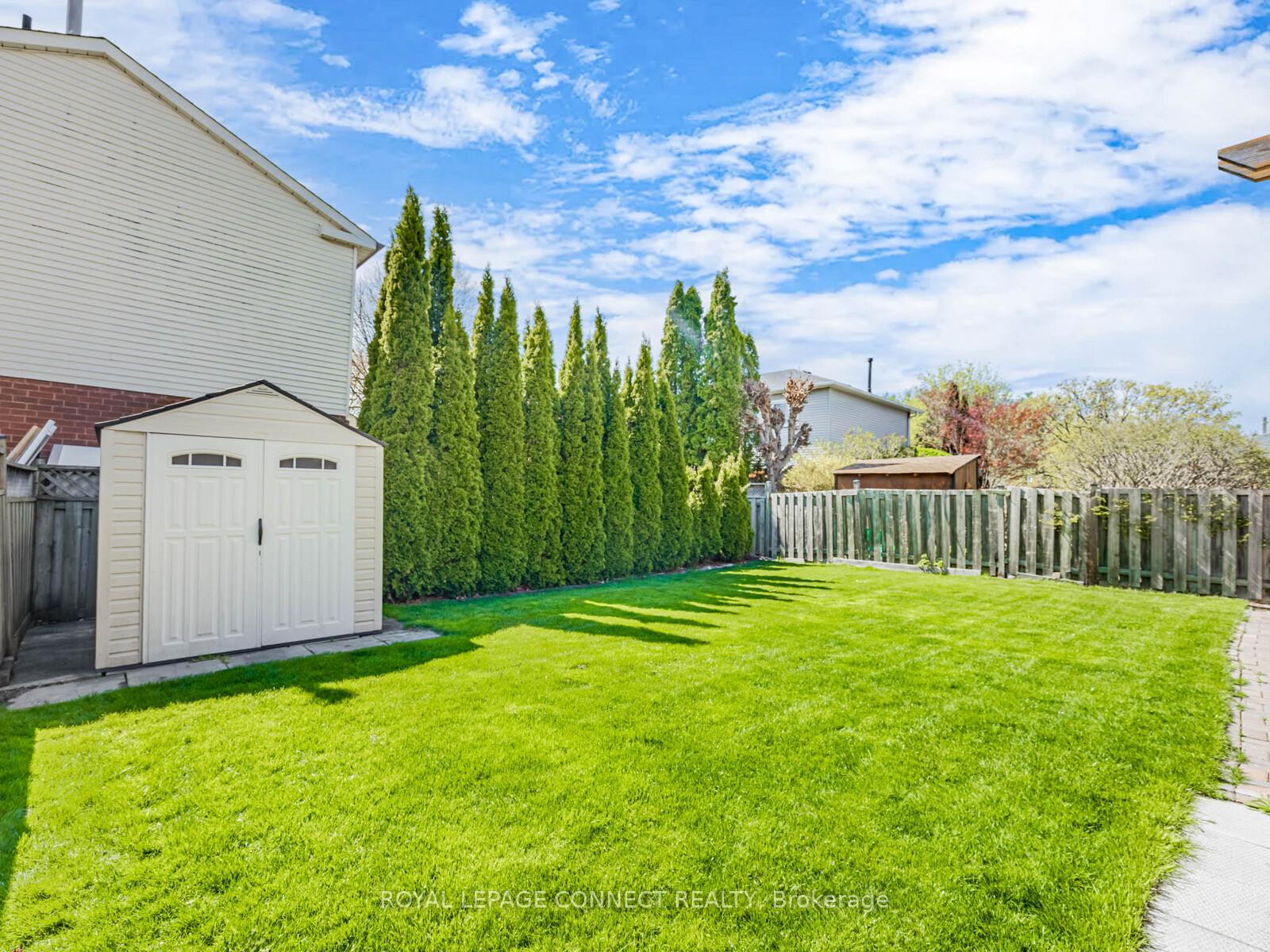 Photo 35 of 44 Regency Crescent, Whitby, Downtown Whitby — HOMEH