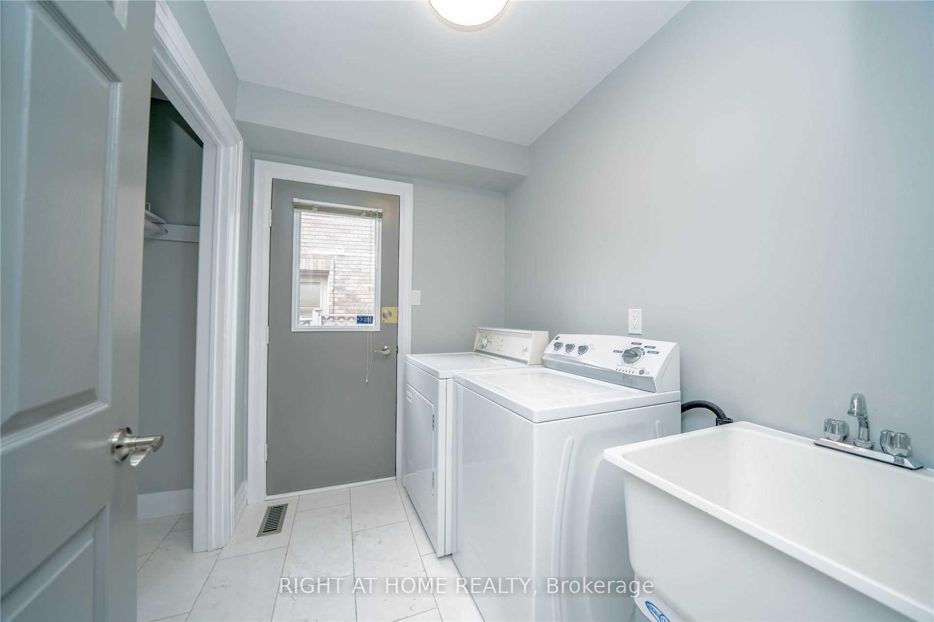 Photo 31 of 18 Dina Road, Vaughan, Maple — HOMEH
