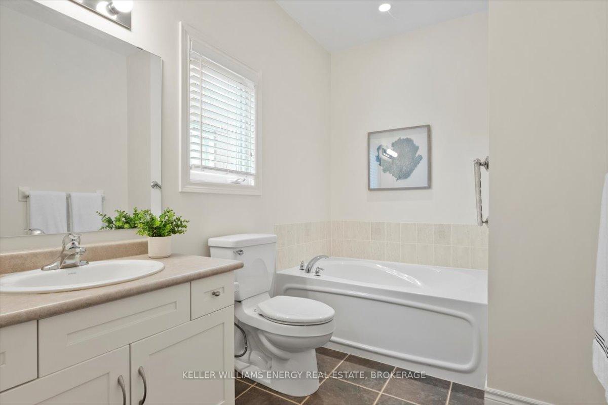 Photo 16 of 373 Travail Avenue, Oshawa, Kedron — HOMEH