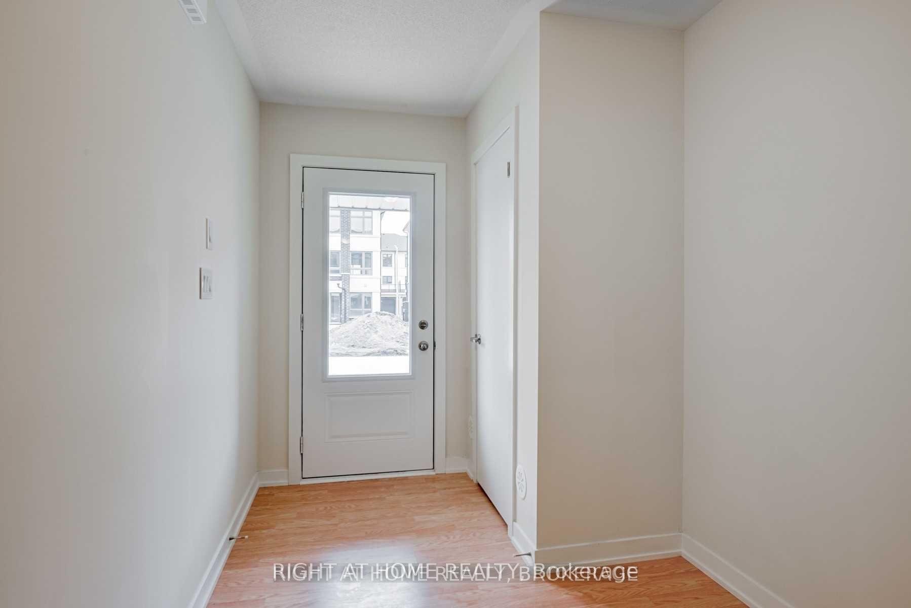 Photo 3 of 1354 Bradenton Path, Oshawa, Eastdale — HOMEH