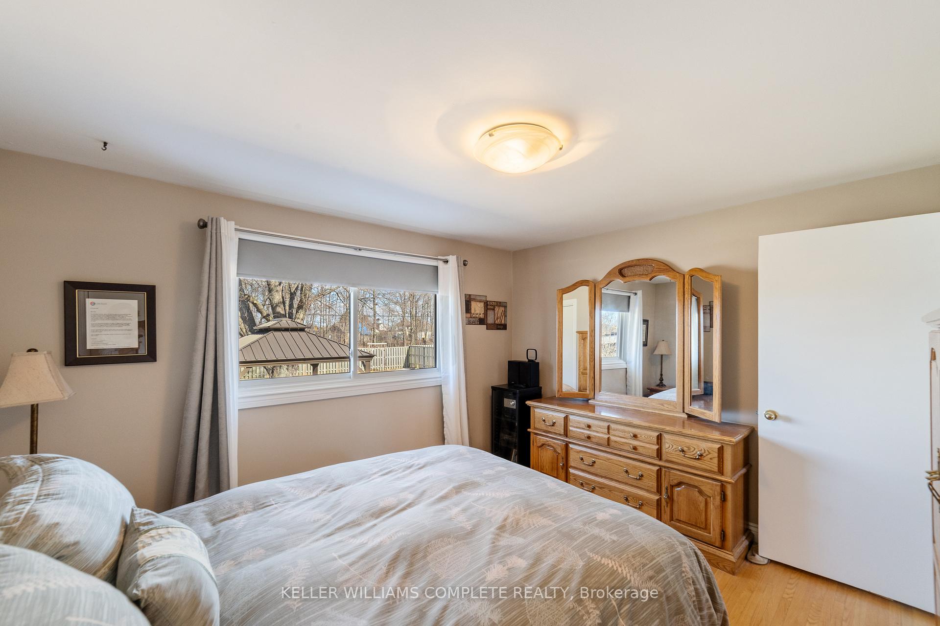 Photo 22 of 46 Preston Place, Welland, N. Welland — HOMEH
