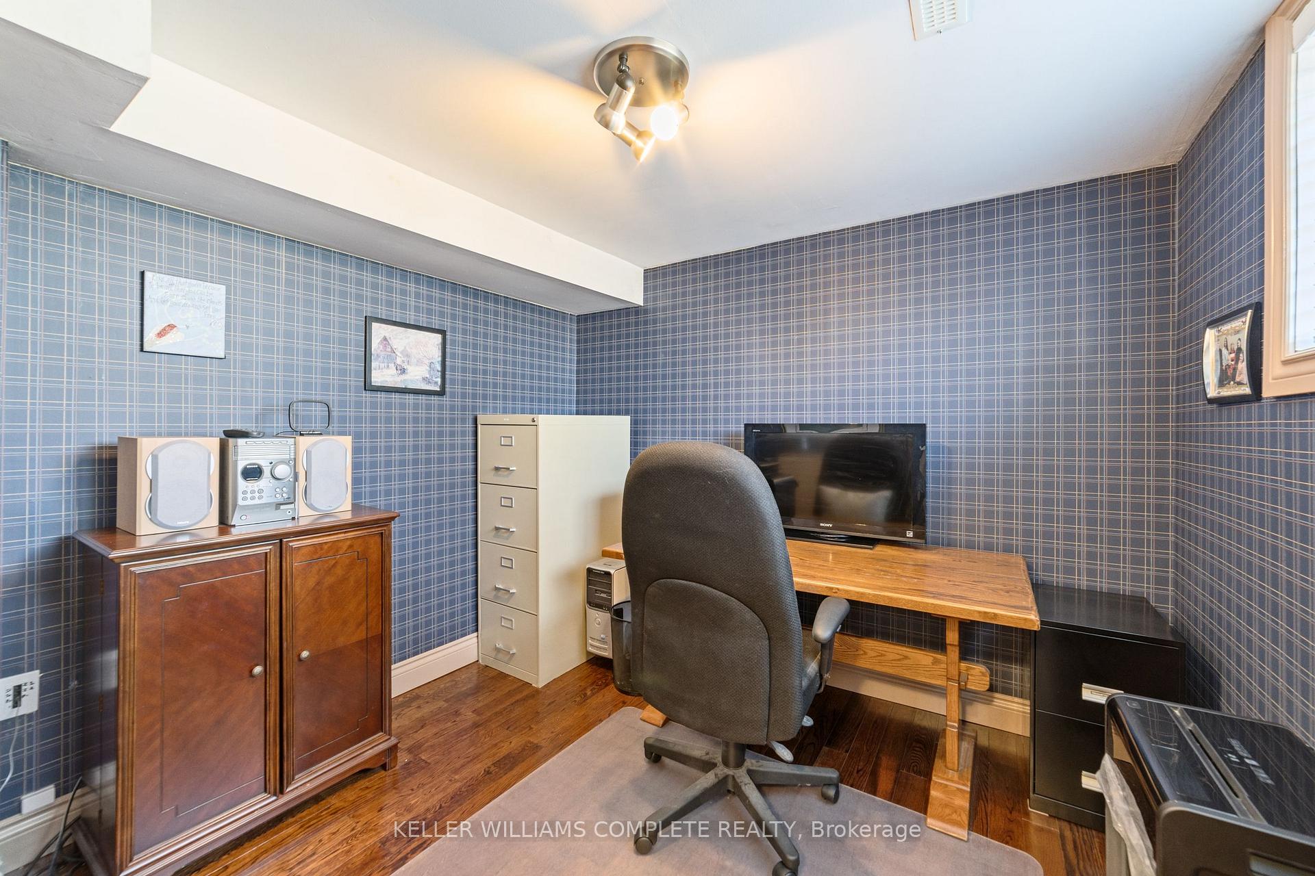 Photo 26 of 46 Preston Place, Welland, N. Welland — HOMEH