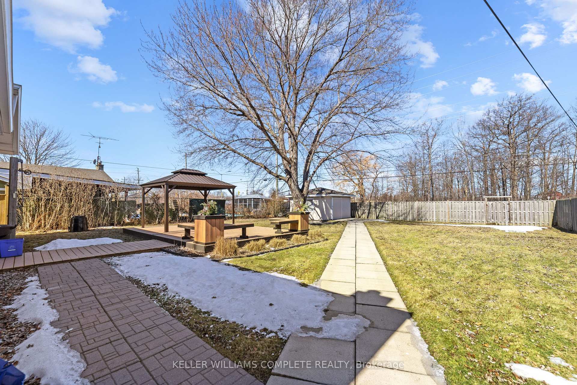 Photo 40 of 46 Preston Place, Welland, N. Welland — HOMEH