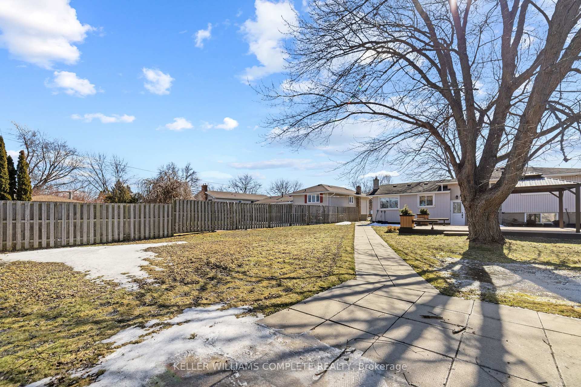 Photo 42 of 46 Preston Place, Welland, N. Welland — HOMEH