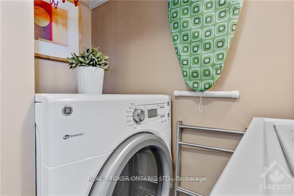 Photo 13 of Unit A, 924 Watson Street, Ottawa, Fairfield Heights — HOMEH