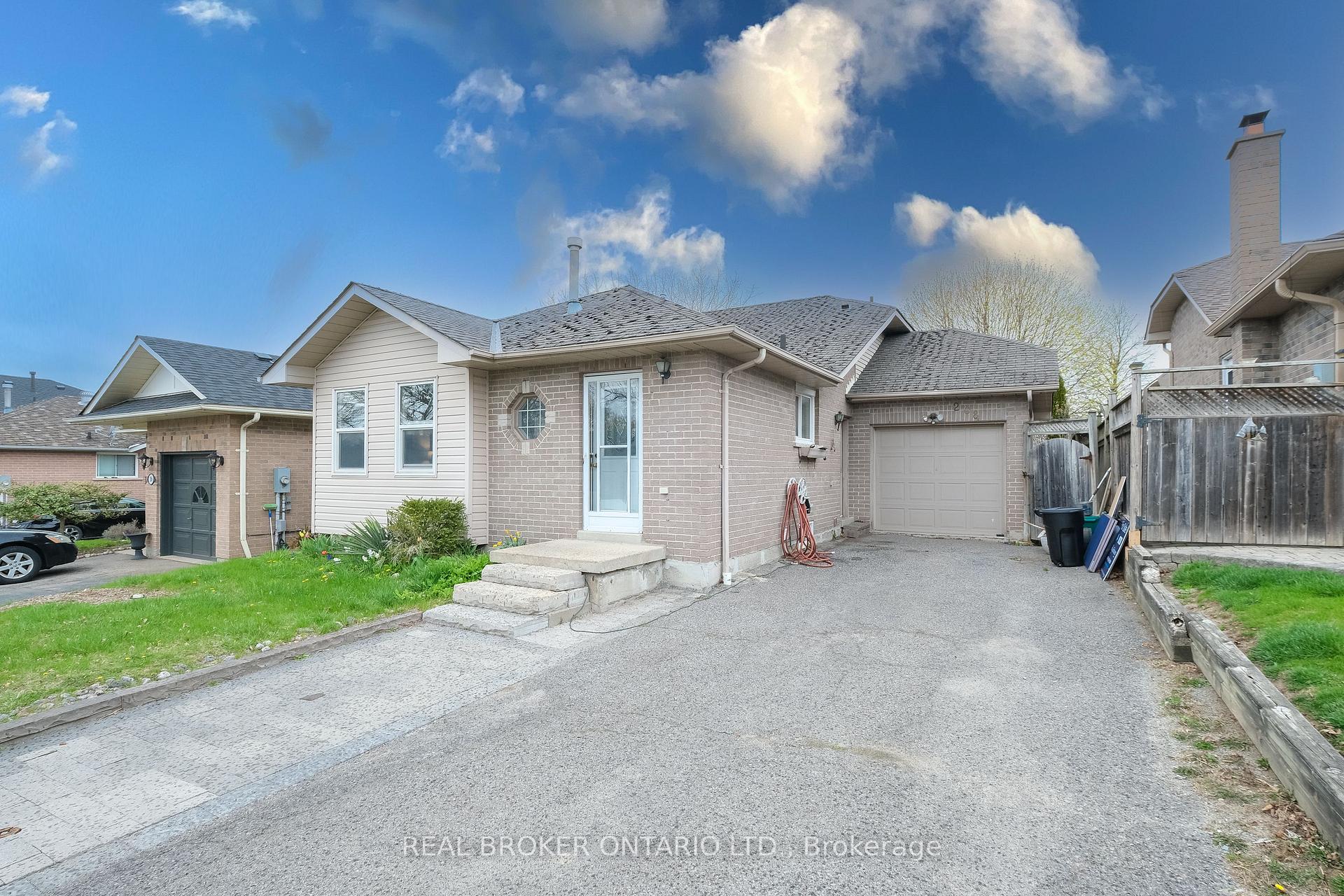 Photo 1 of 208 Johnson Avenue, Whitby, Blue Grass Meadows — HOMEH