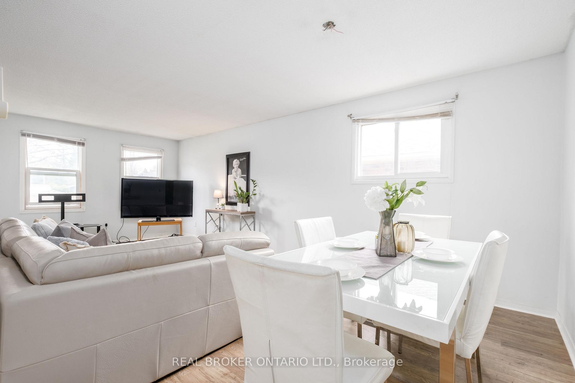 Photo 10 of 208 Johnson Avenue, Whitby, Blue Grass Meadows — HOMEH