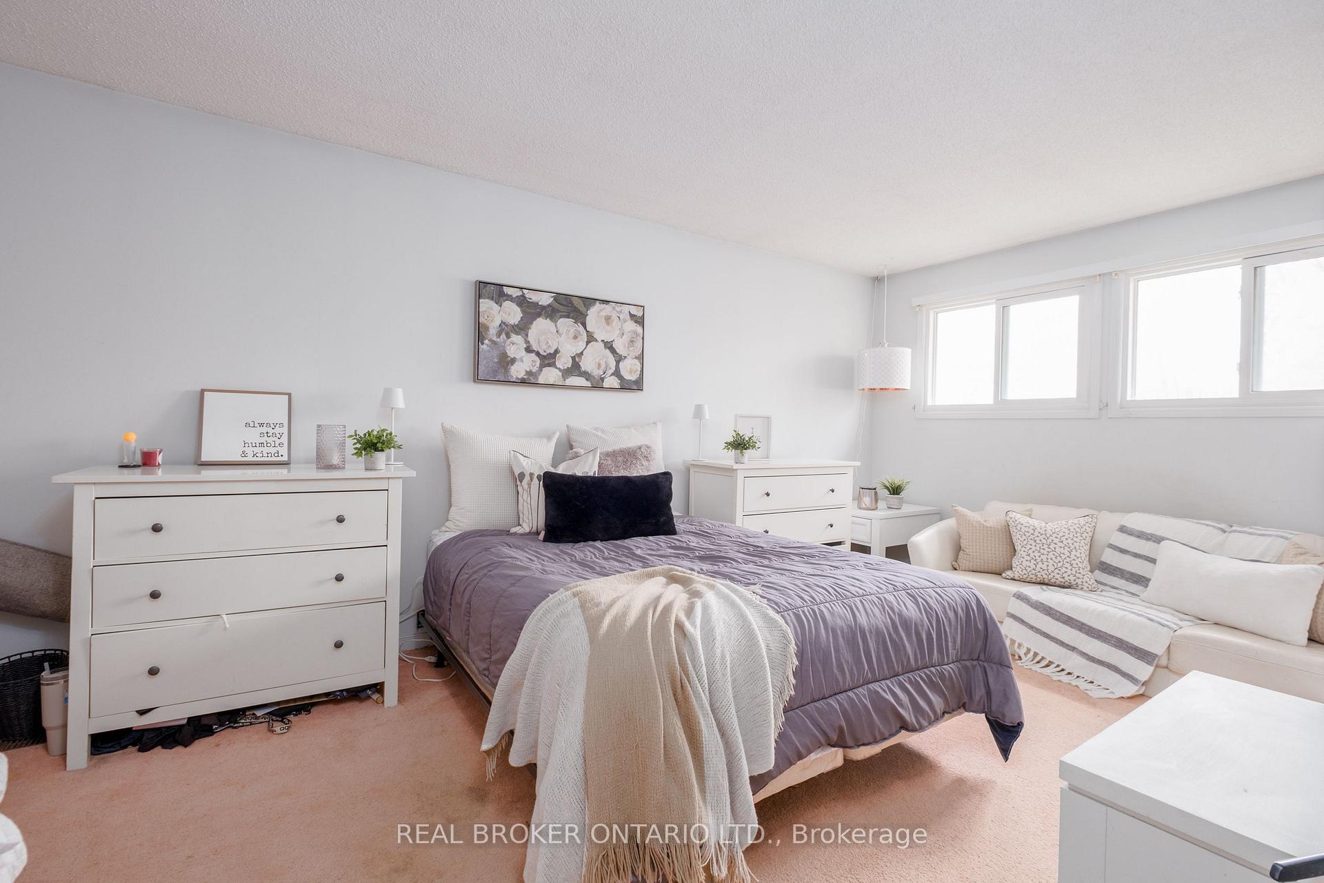 Photo 11 of 208 Johnson Avenue, Whitby, Blue Grass Meadows — HOMEH