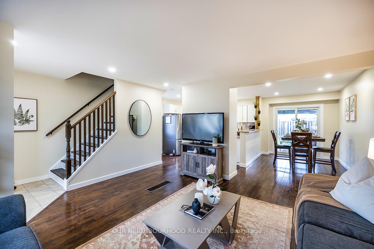 Photo 5 of 1458 Fenelon Crescent, Oshawa, Lakeview — HOMEH