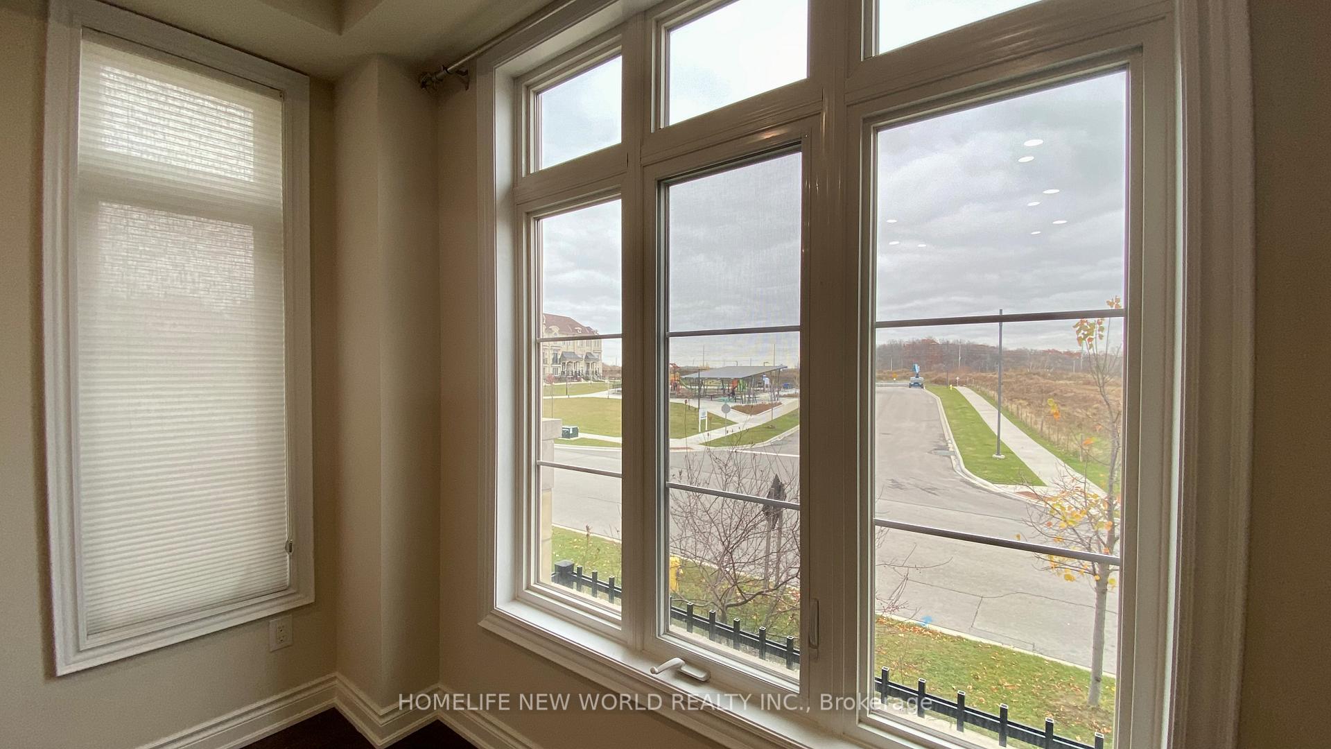 Photo 5 of 50 Grand Trunk Avenue, Vaughan, Patterson — HOMEH
