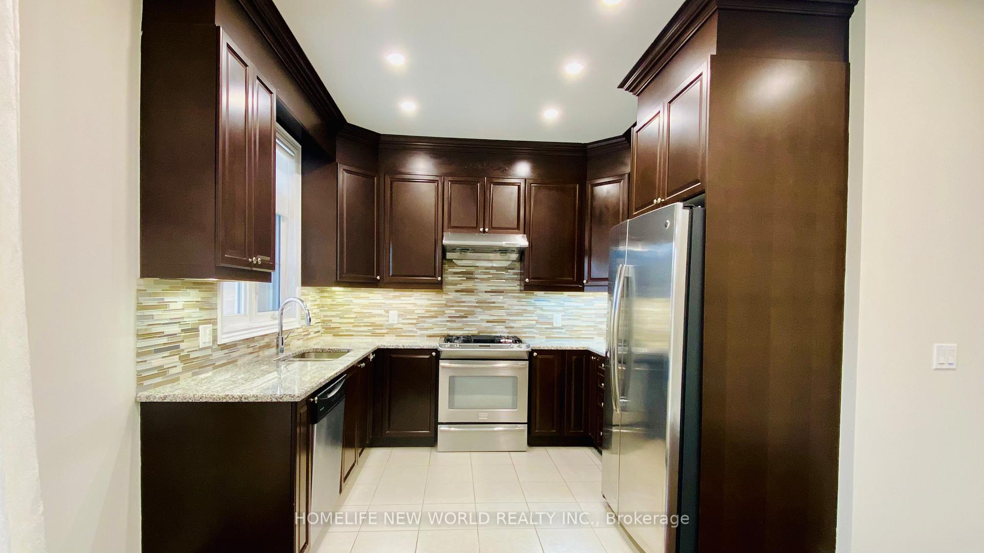 Photo 8 of 50 Grand Trunk Avenue, Vaughan, Patterson — HOMEH