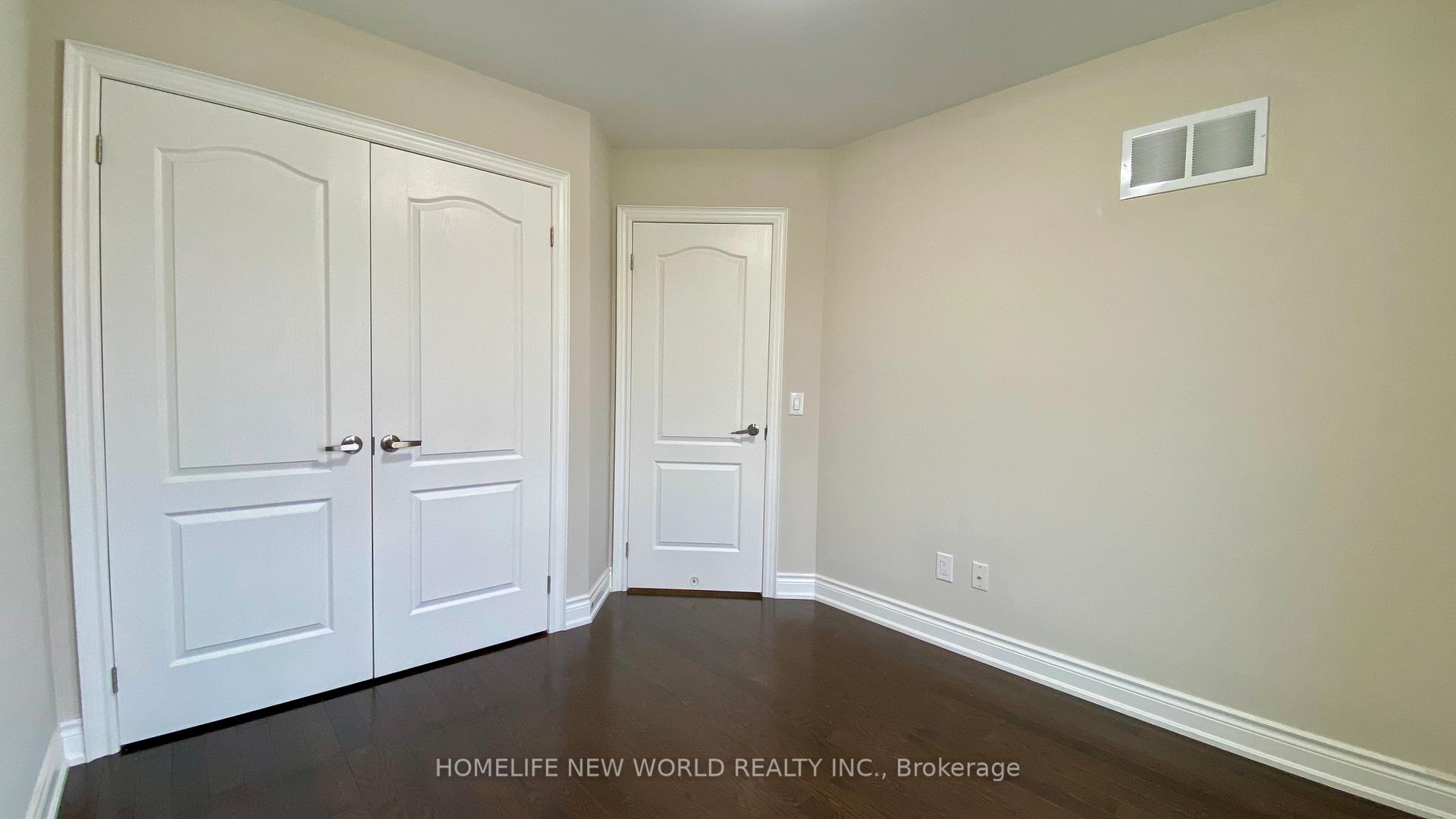 Photo 18 of 50 Grand Trunk Avenue, Vaughan, Patterson — HOMEH