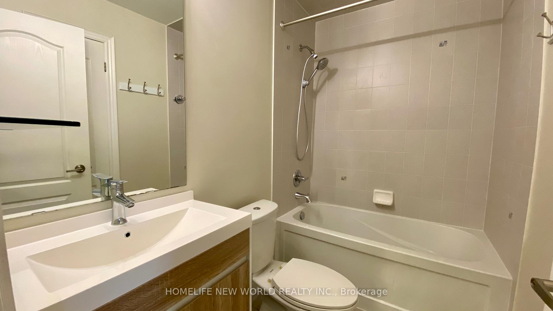 Photo 21 of 50 Grand Trunk Avenue, Vaughan, Patterson — HOMEH
