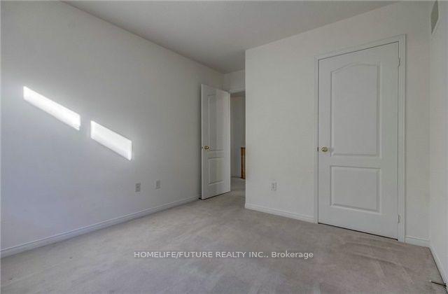 Photo 14 of 1023 Schooling Drive, Oshawa, Taunton — HOMEH