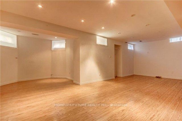 Photo 18 of 1023 Schooling Drive, Oshawa, Taunton — HOMEH