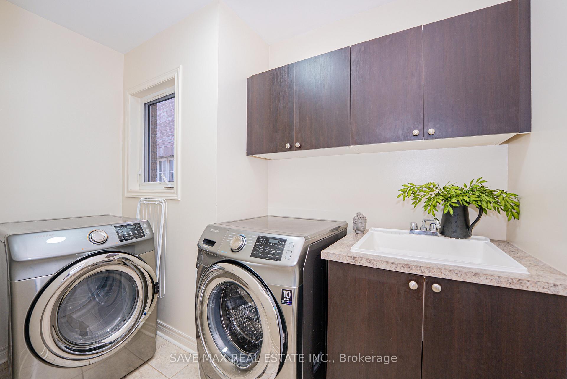 Photo 17 of 113 Sharplin Drive, Ajax, South East — HOMEH