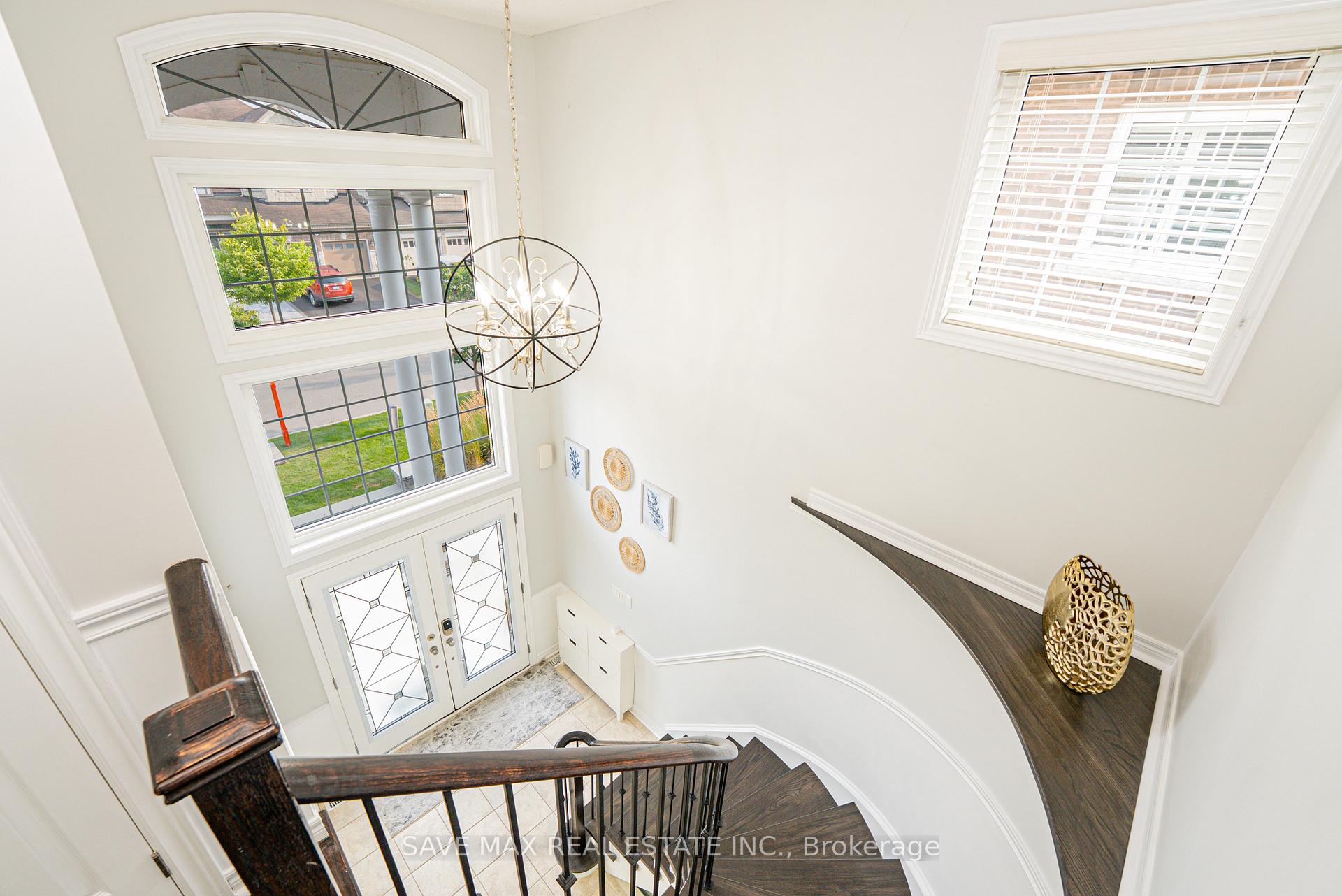 Photo 21 of 113 Sharplin Drive, Ajax, South East — HOMEH