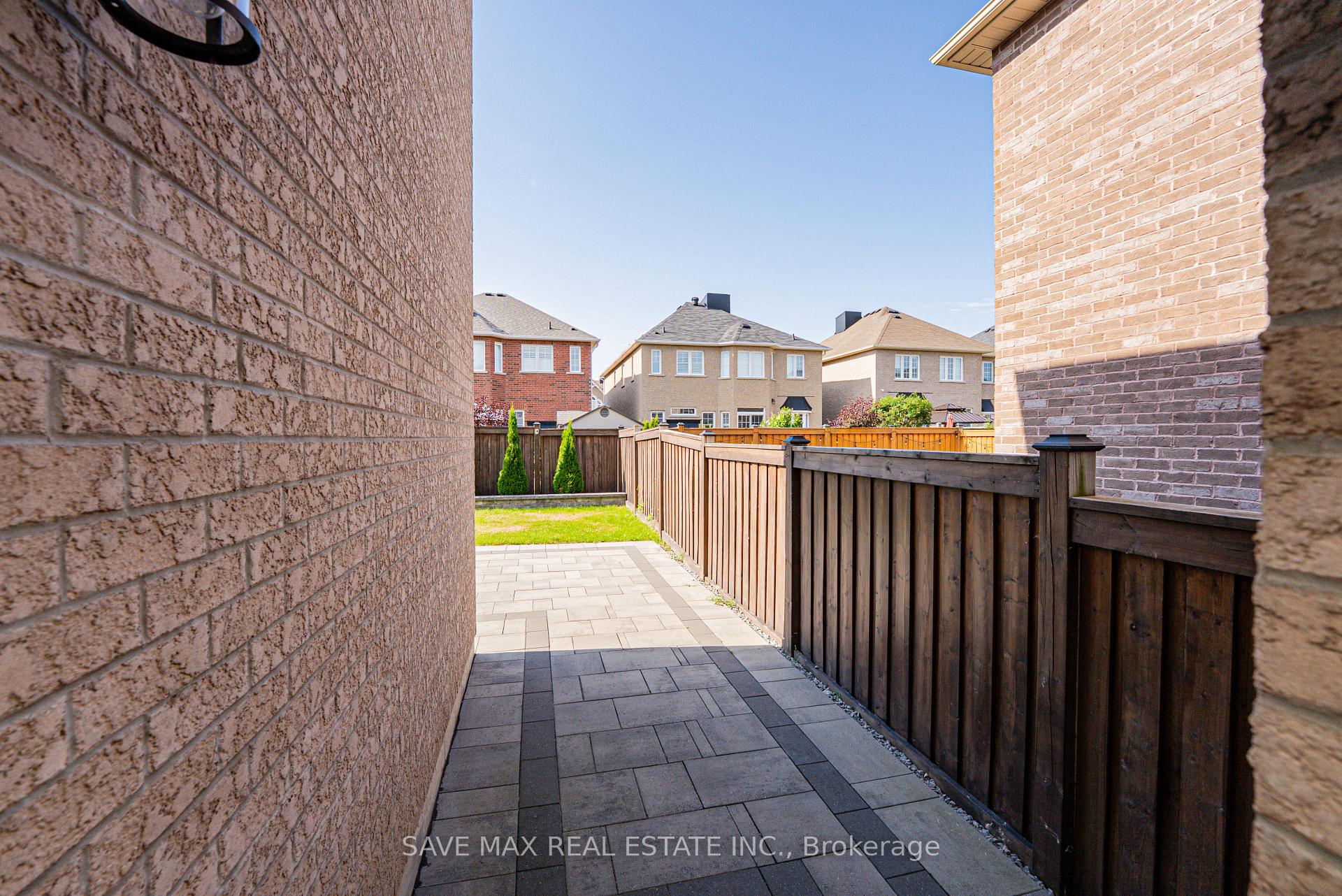 Photo 36 of 113 Sharplin Drive, Ajax, South East — HOMEH