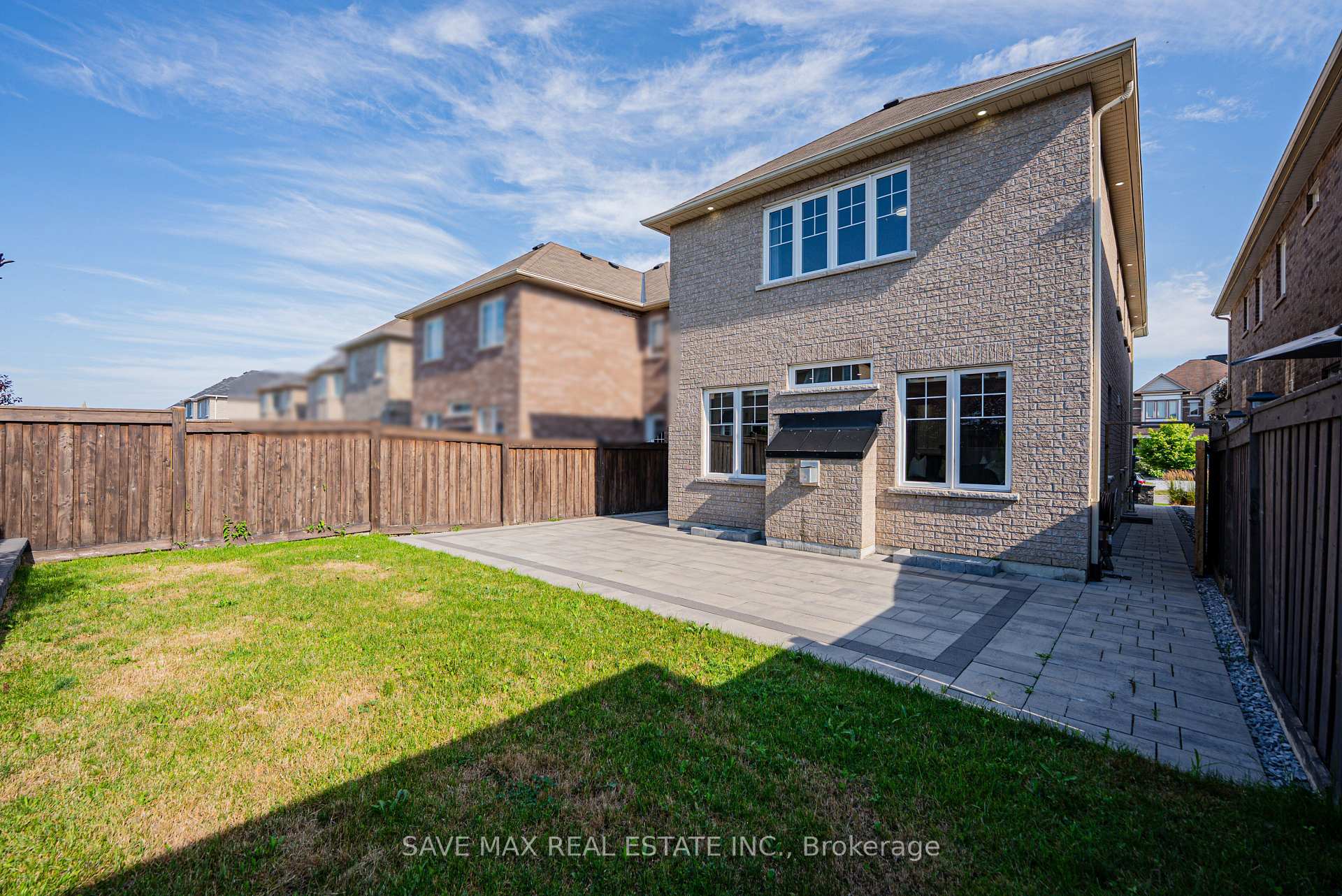 Photo 39 of 113 Sharplin Drive, Ajax, South East — HOMEH