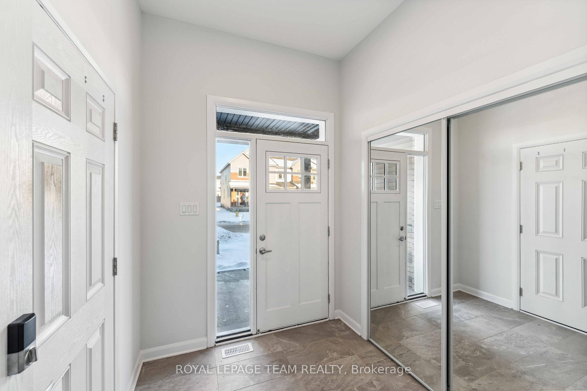 Photo 2 of 321 Establish Avenue, Ottawa, Avalon West — HOMEH