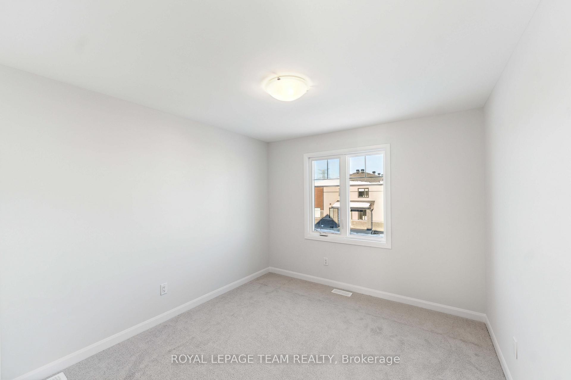 Photo 17 of 321 Establish Avenue, Ottawa, Avalon West — HOMEH