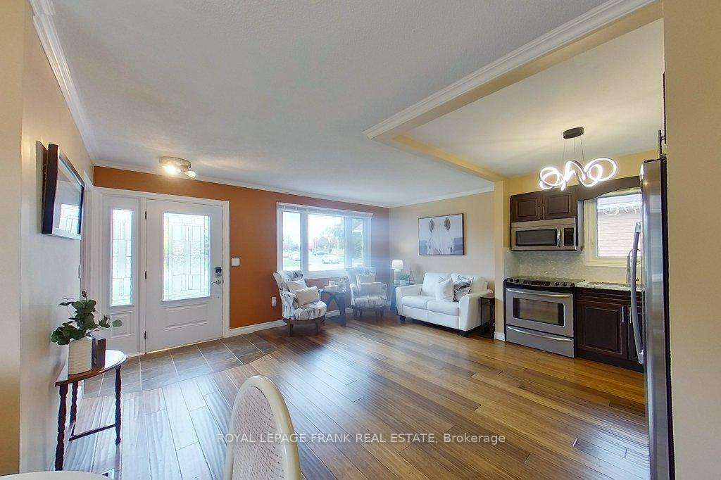 Photo 10 of 324 Towerhill Road, Peterborough, Northcrest Ward 5 — HOMEH