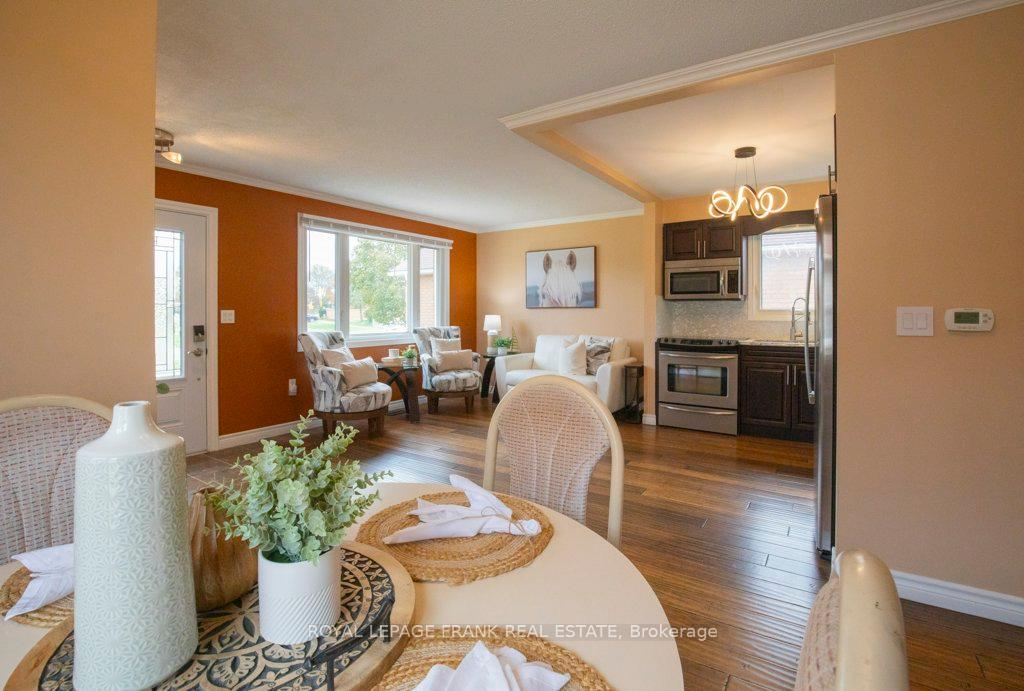 Photo 13 of 324 Towerhill Road, Peterborough, Northcrest Ward 5 — HOMEH
