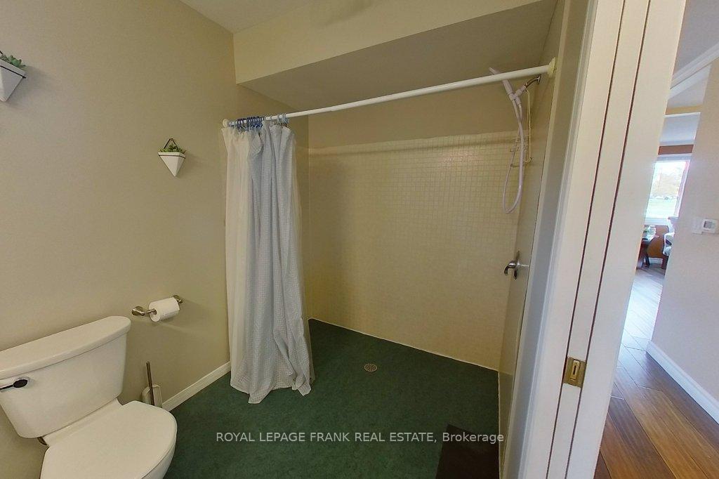 Photo 23 of 324 Towerhill Road, Peterborough, Northcrest Ward 5 — HOMEH