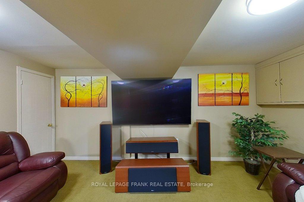 Photo 33 of 324 Towerhill Road, Peterborough, Northcrest Ward 5 — HOMEH