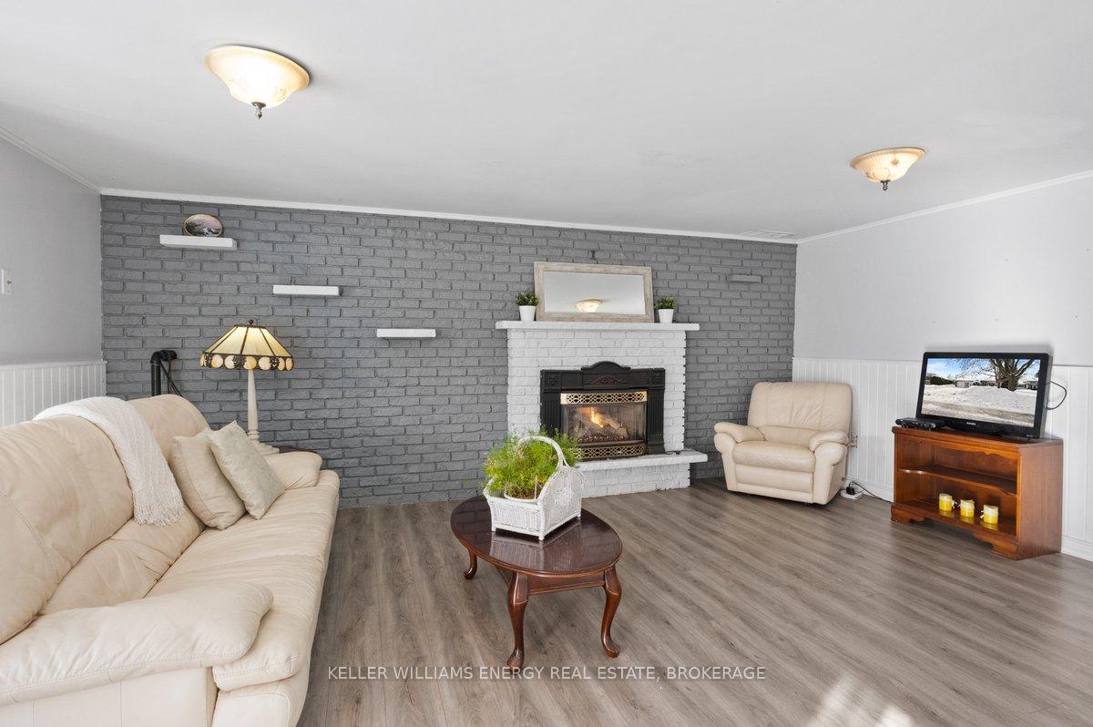 Photo 12 of 155 Switzer Drive, Oshawa, Centennial — HOMEH