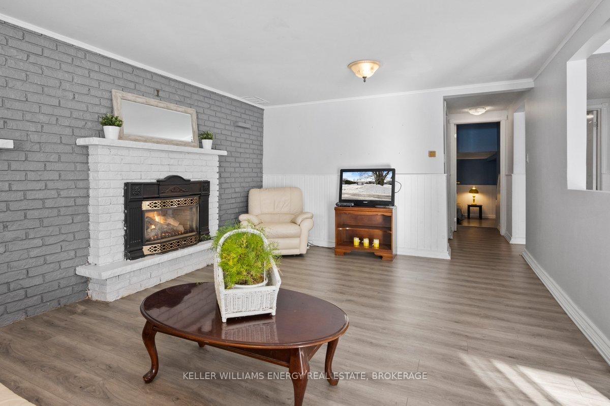 Photo 14 of 155 Switzer Drive, Oshawa, Centennial — HOMEH