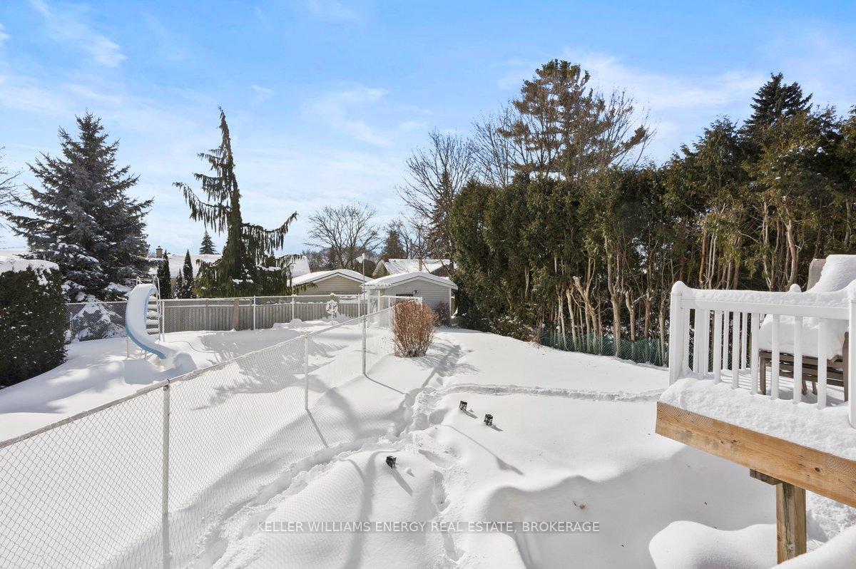 Photo 20 of 155 Switzer Drive, Oshawa, Centennial — HOMEH