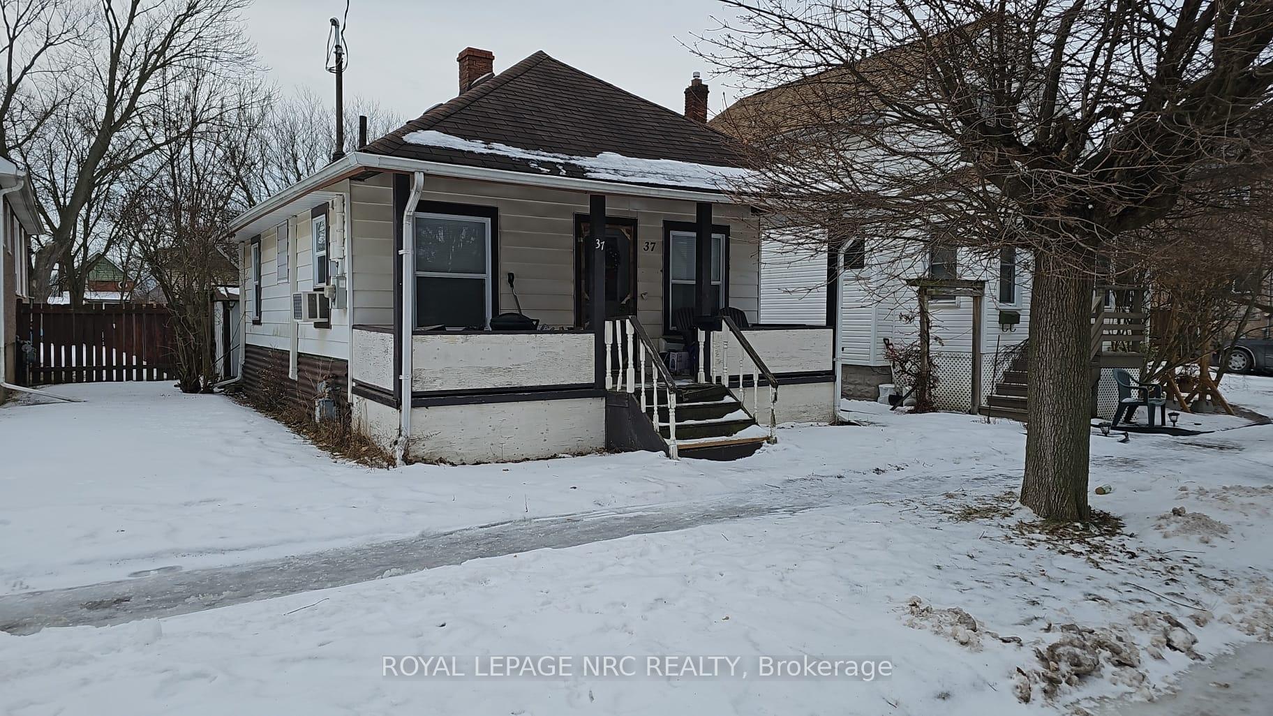 Photo 1 of 37 Cohoe Street, Welland, Welland Downtown — HOMEH