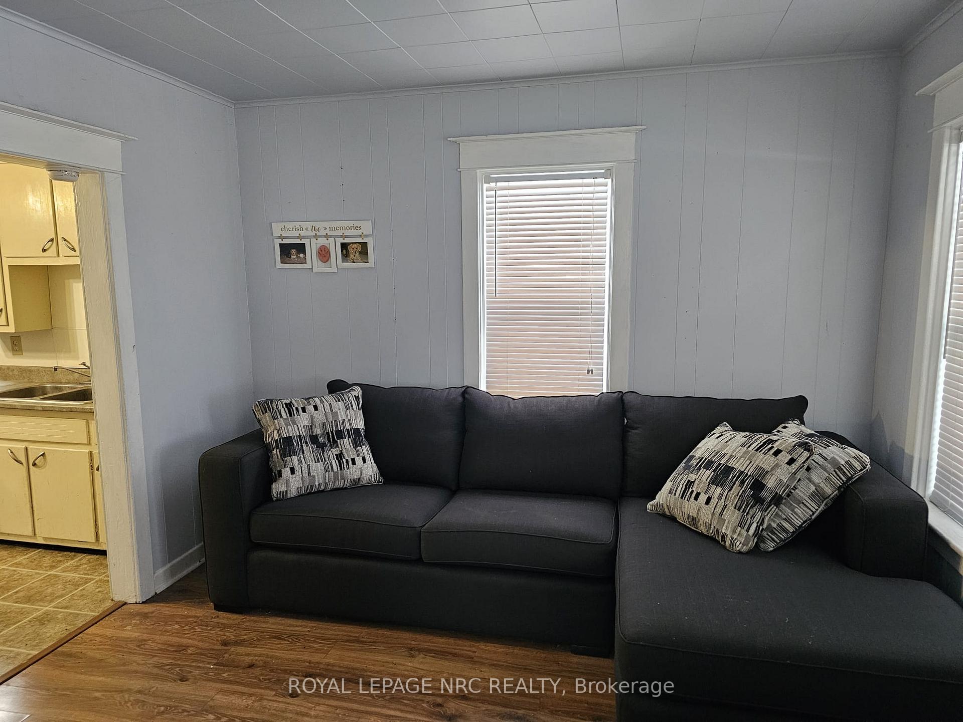 Photo 3 of 37 Cohoe Street, Welland, Welland Downtown — HOMEH