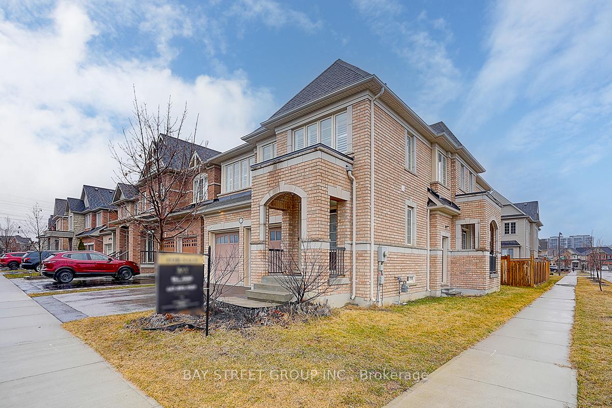 Photo 2 of 2545 Craftsman Drive, Oshawa, Windfields — HOMEH