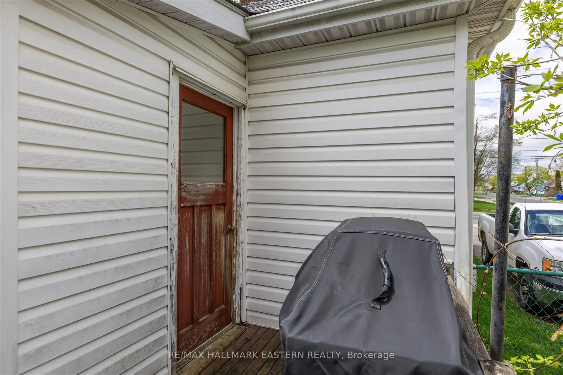Photo 40 of 706 Monaghan Road, Peterborough, Otonabee Ward 1 — HOMEH