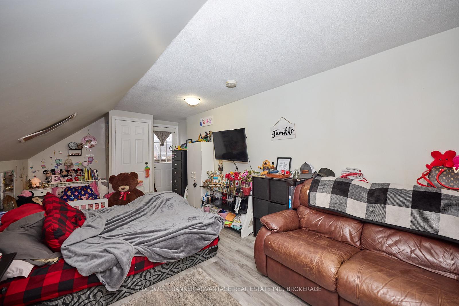 Photo 20 of 26 Cozy Street W, Welland, Lincoln/Crowland — HOMEH