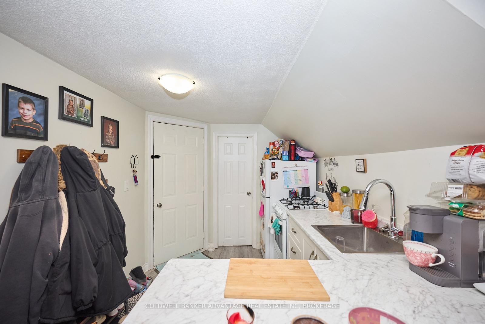 Photo 21 of 26 Cozy Street W, Welland, Lincoln/Crowland — HOMEH