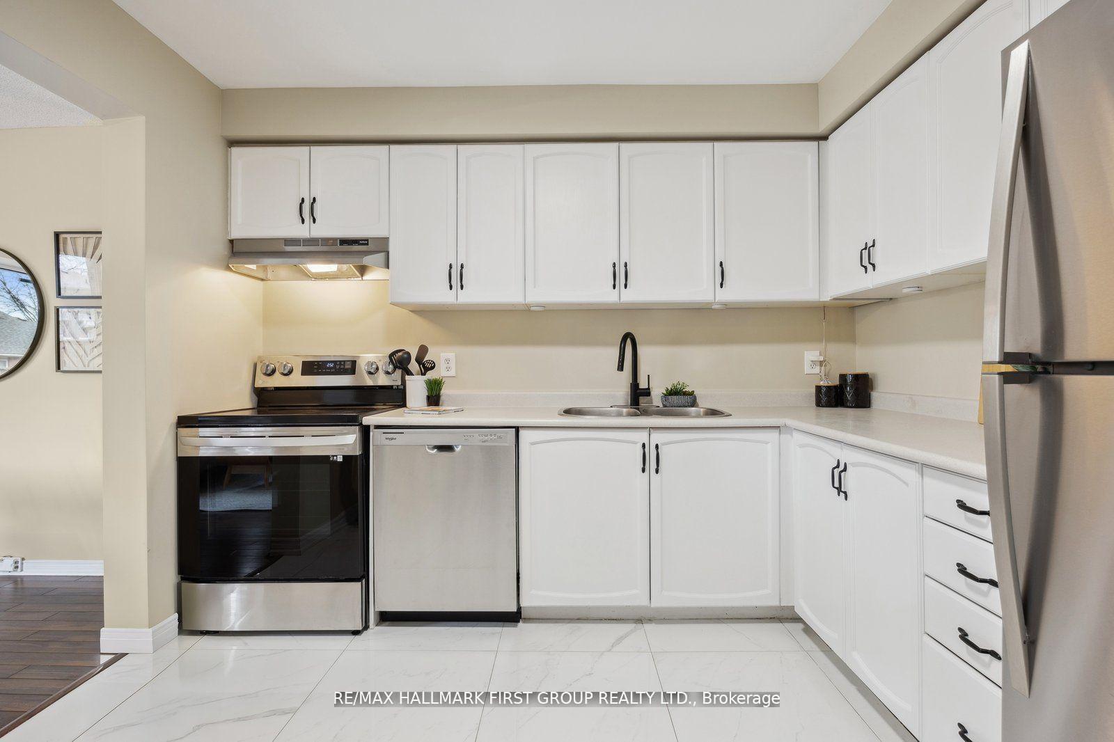 Photo 12 of 132 Timber Mill Avenue, Whitby, Williamsburg — HOMEH