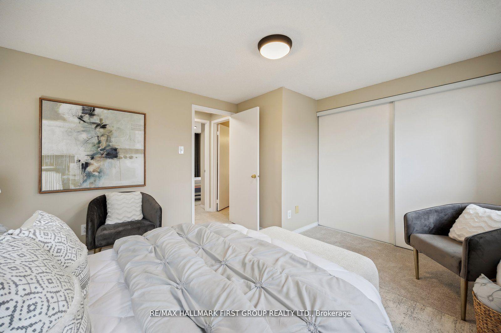 Photo 17 of 132 Timber Mill Avenue, Whitby, Williamsburg — HOMEH