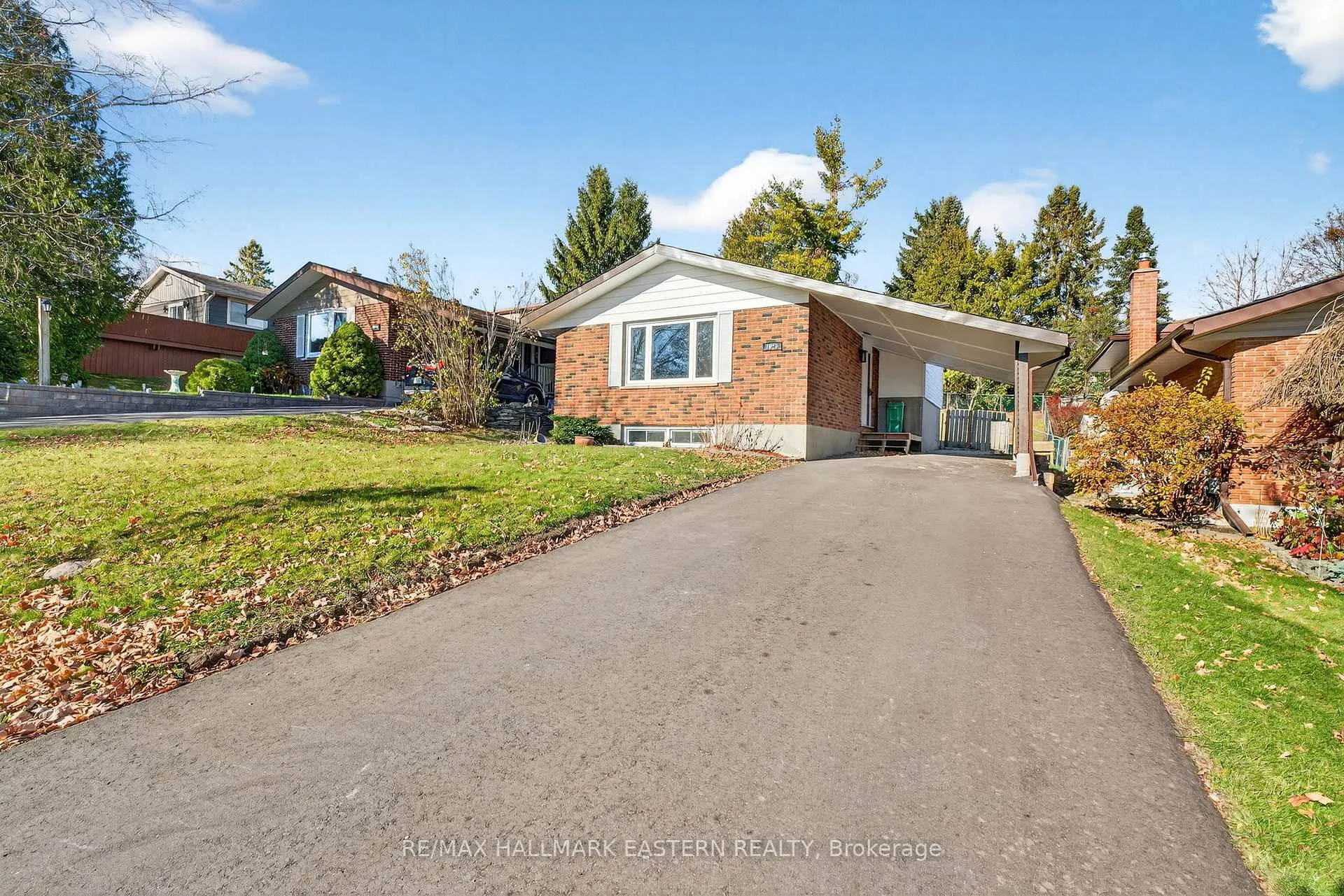 Photo 1 of 1628 Cherryhill Road, Peterborough, Monaghan Ward 2 — HOMEH