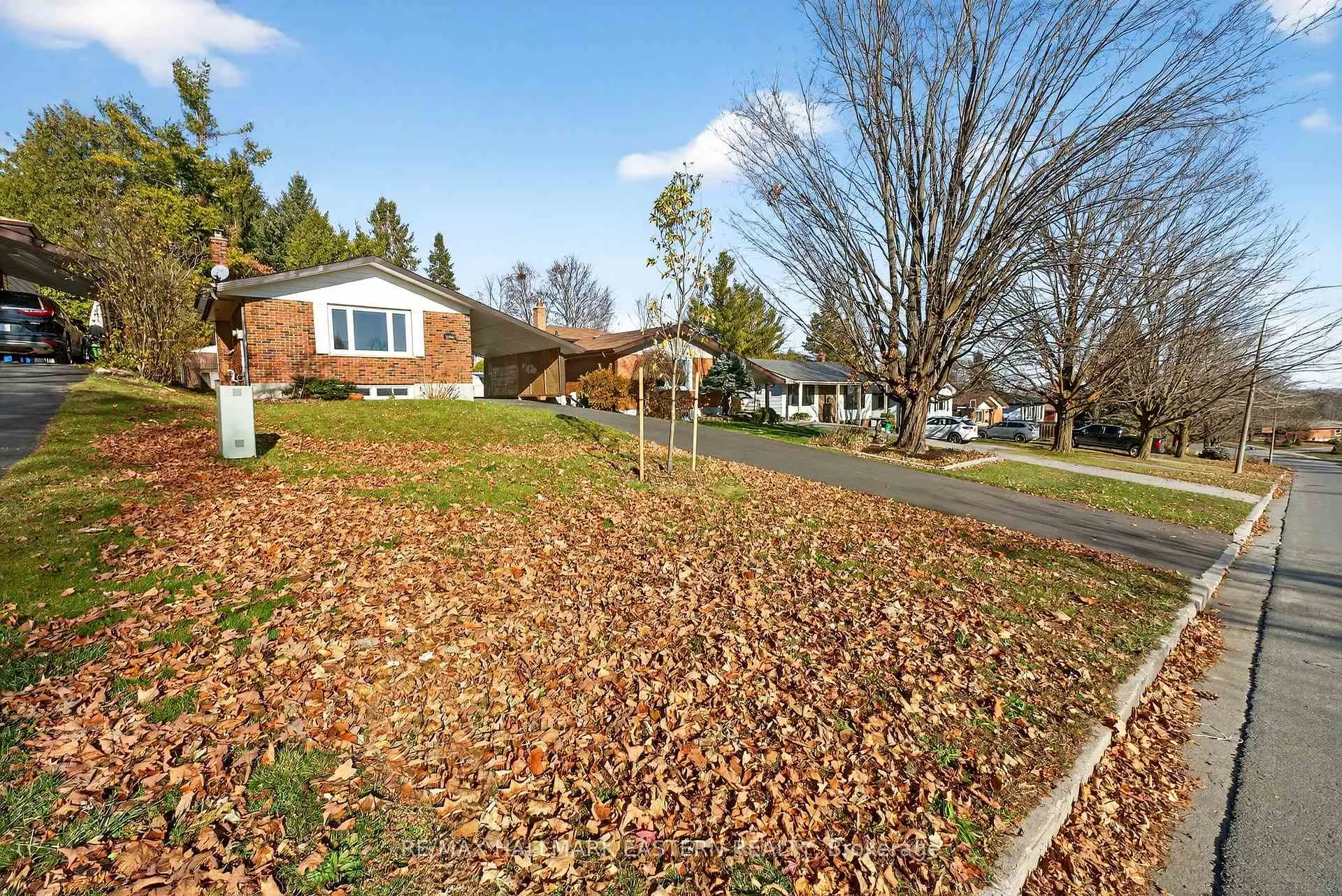Photo 4 of 1628 Cherryhill Road, Peterborough, Monaghan Ward 2 — HOMEH