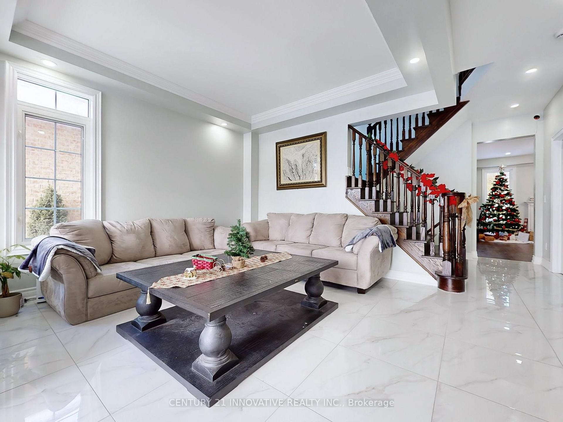Photo 2 of 956 Coyston Drive, Oshawa, Eastdale — HOMEH