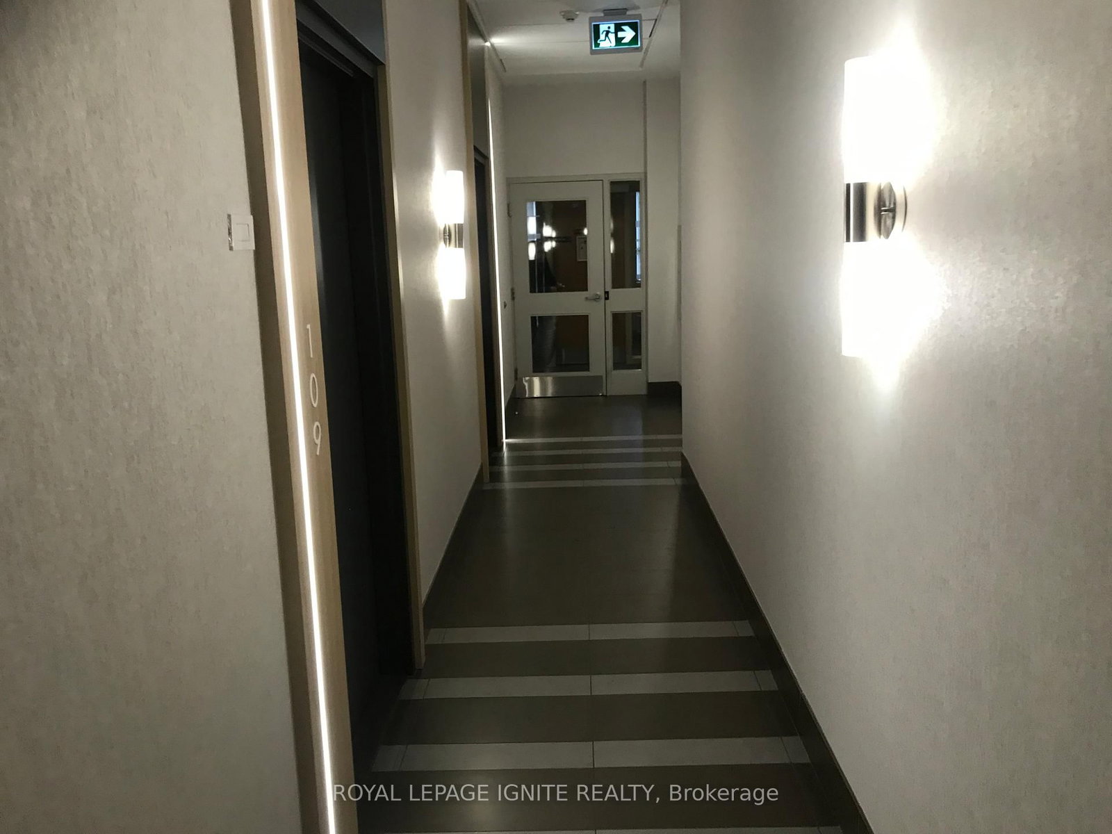 Photo 10 of Unit 602, 4 Elsinore Path, Etobicoke, New Toronto — HOMEH
