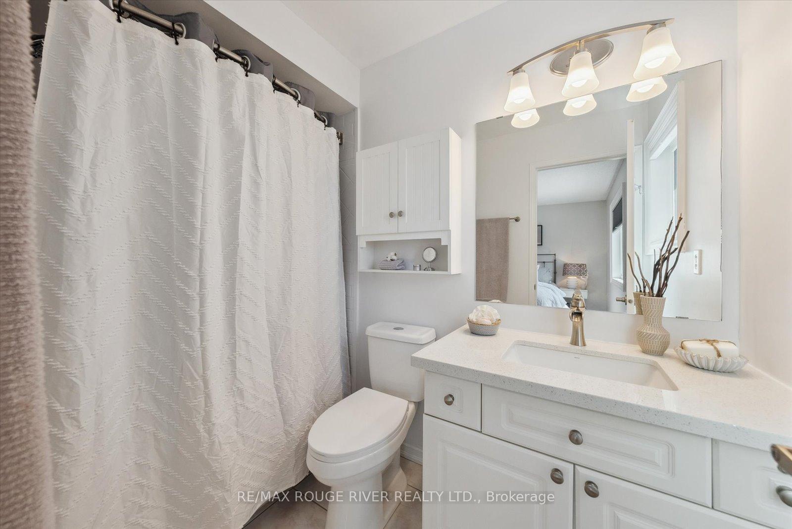 Photo 22 of 191 Carnwith Drive E, Whitby, Brooklin — HOMEH